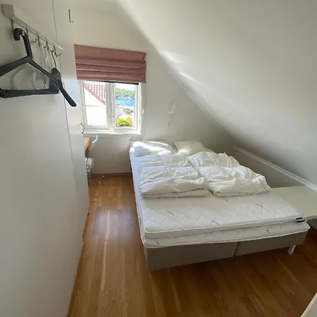 Stayplus Hytte Med Nydelig Utsikt Over Skjaergard Holiday home Kristiansand