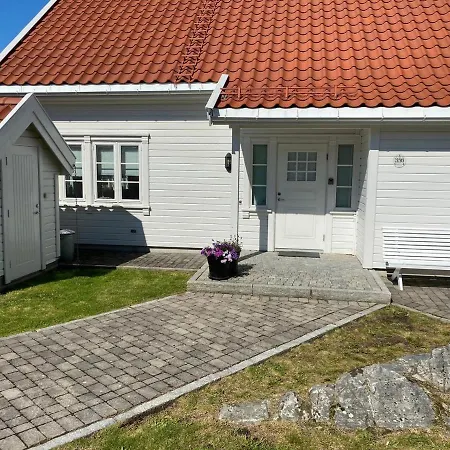 Stayplus Hytte Med Nydelig Utsikt Over Skjaergard Kristiansand